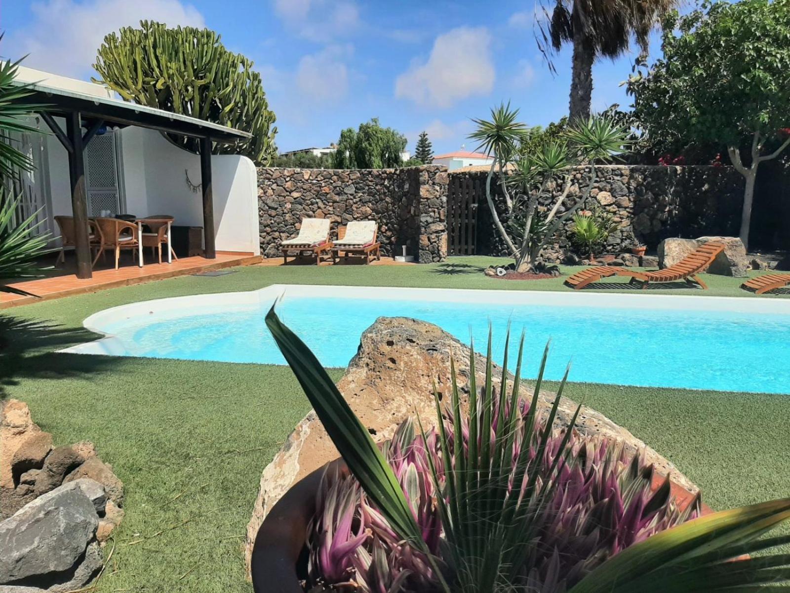 Casa Brujas Lajares Villa Exterior photo